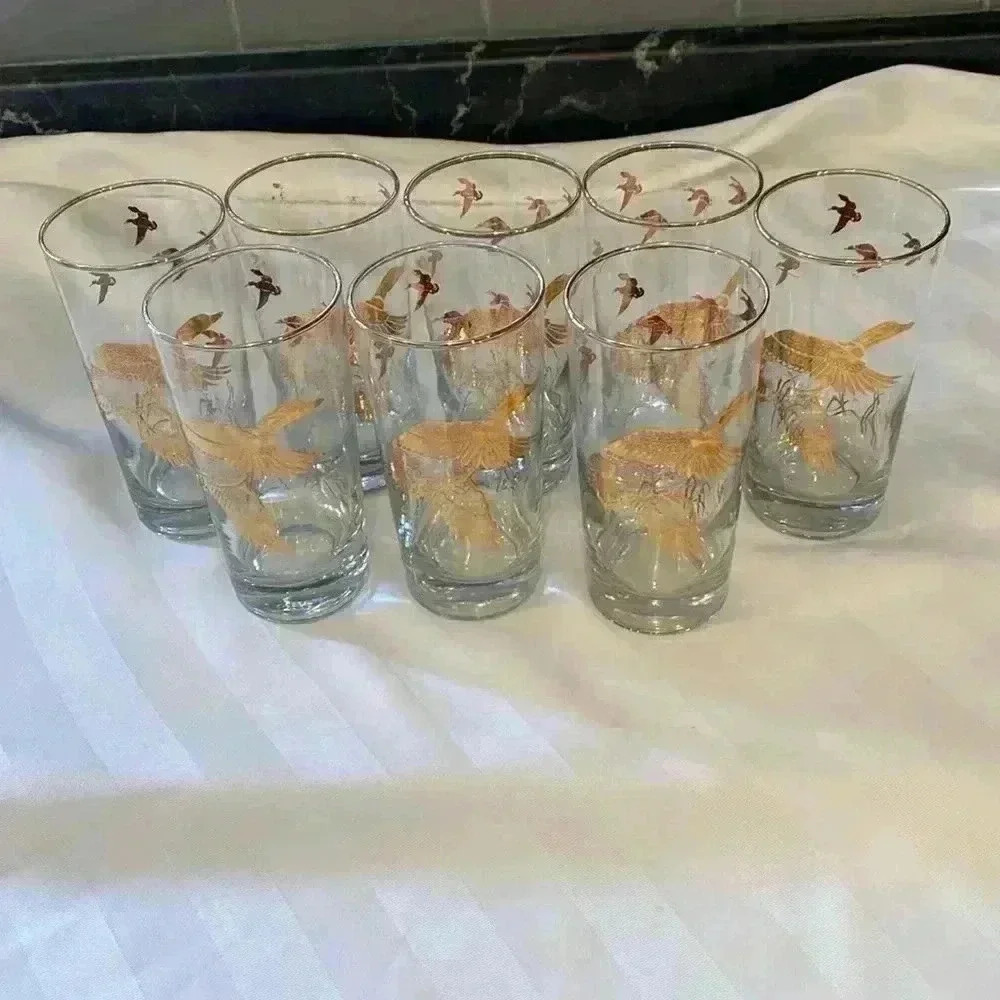Set of 8 Vintage Ducks  in Flight High Ball Glasses, Gold Mallards